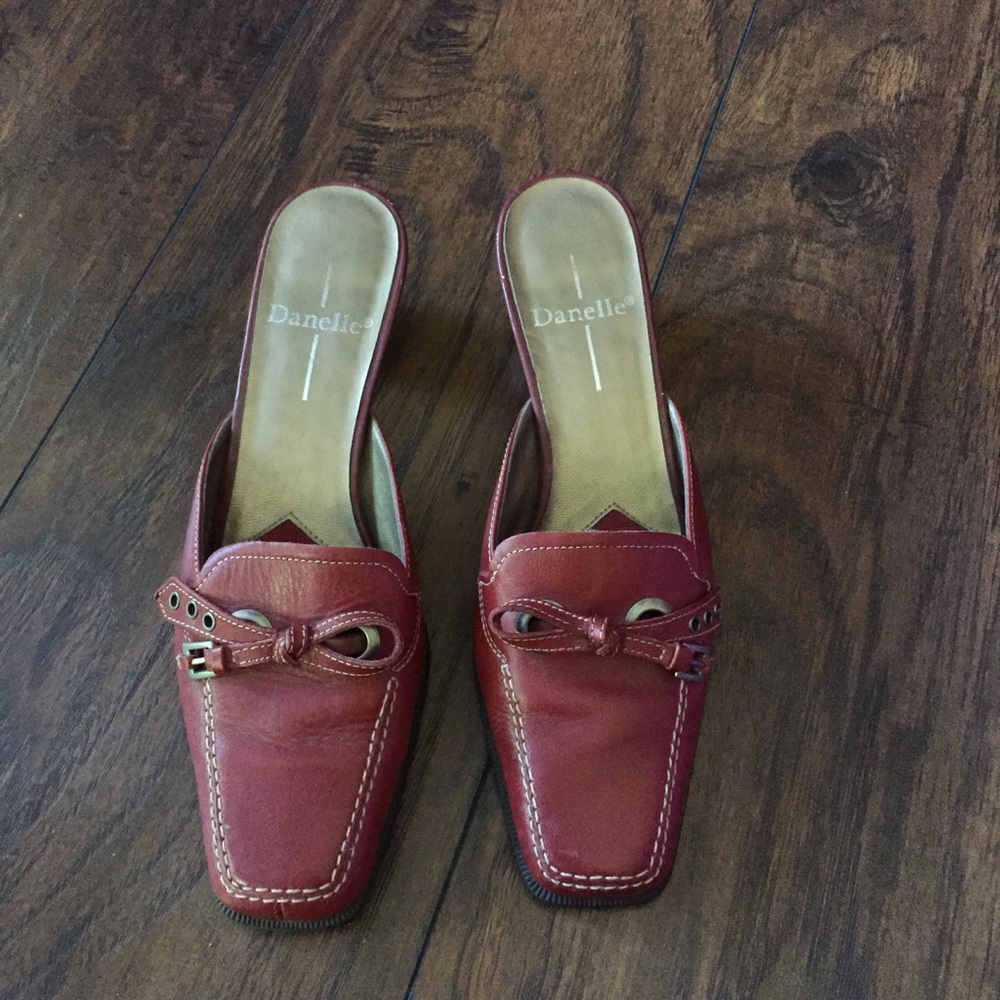 DANELLE  Leather Low Heels